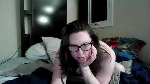 fuzzypeaches87 online show from 05/04/26, 04:19