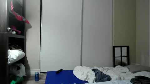 fuzzypeaches87 online show from 05/26/26, 06:09