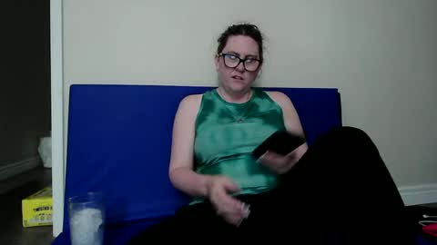 fuzzypeaches87 online show from 06/16/26, 06:10