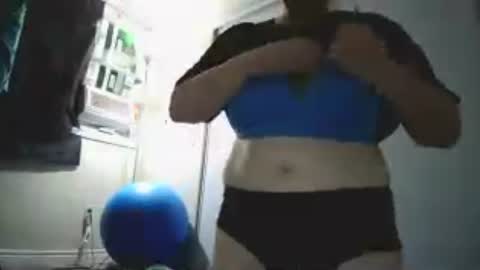 fuzzypeaches87 online show from 07/06/26, 04:31