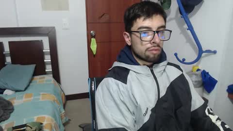 andrew online show from 09/23/25, 03:42