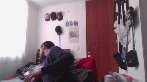 Snapshot of fvckhorneyguy chatting on 03/26/26, 04:01 andrew online show from 03/26/26, 04:01