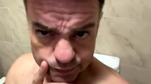 Snapshot of fvmendoza chatting on 11/05/25, 01:49 fvmendoza online show from 11/05/25, 01:49