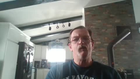 Snapshot of fxson8 chatting on 03/02/25, 06:30 fxson8 online show from 03/02/25, 06:30