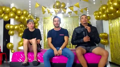 Snapshot of fyotty chatting on 12/30/24, 04:08 FYOTTY online show from 12/30/24, 04:08