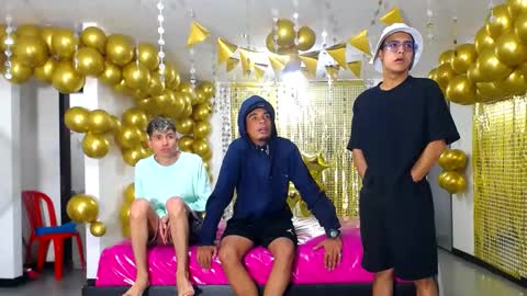 Snapshot of fyotty chatting on 01/04/25, 04:11 FYOTTY online show from 01/04/25, 04:11