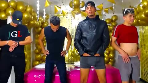 Snapshot of fyotty chatting on 01/07/25, 07:06 FYOTTY online show from 01/07/25, 07:06