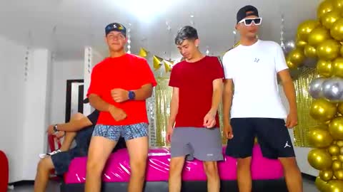 Snapshot of fyotty chatting on 01/17/25, 07:16 FYOTTY online show from 01/17/25, 07:16