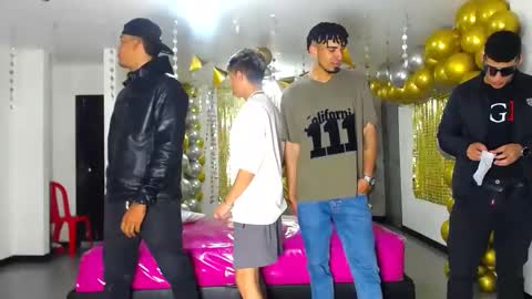 Snapshot of fyotty chatting on 01/18/25, 07:04 FYOTTY online show from 01/18/25, 07:04