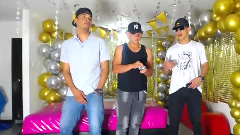 Snapshot of fyotty chatting on 01/24/25, 07:07 FYOTTY online show from 01/24/25, 07:07