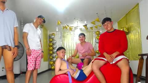 Snapshot of fyotty chatting on 02/15/25, 10:31 FYOTTY online show from 02/15/25, 10:31