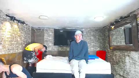 Snapshot of fyotty chatting on 09/21/25, 11:45 FYOTTY online show from 09/21/25, 11:45