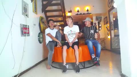 Snapshot of fyotty chatting on 10/19/25, 11:33 FYOTTY online show from 10/19/25, 11:33