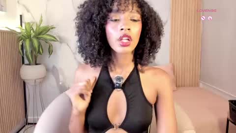 Snapshot of fyre_divine chatting on 05/19/26, 11:05 Independent model online show from 05/19/26, 11:05