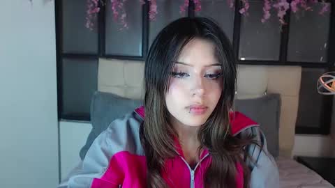 Snapshot of fyreandfox_ chatting on 10/26/25, 07:42 FIRE AND FOX online show from 10/26/25, 07:42