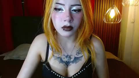 Snapshot of fyreandfox_ chatting on 04/03/26, 07:34 FIRE AND FOX online show from 04/03/26, 07:34