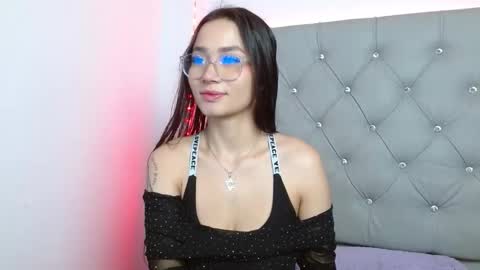 Victoria online show from 12/16/25, 12:10