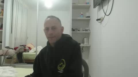 Snapshot of g10303 chatting on 02/20/26, 06:59 g103031910303 online show from 02/20/26, 06:59