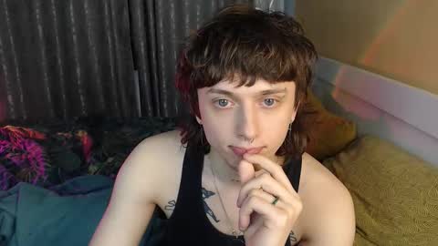 Ian online show from 11/15/25, 09:43