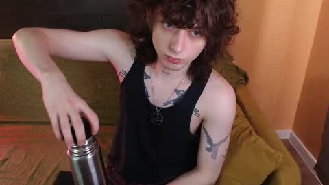 Snapshot of g1vememoney chatting on 03/29/26, 08:47 Ian online show from 03/29/26, 08:47