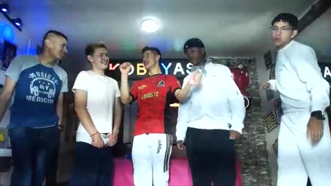 Snapshot of g4mens chatting on 09/19/25, 04:51 G4MENS online show from 09/19/25, 04:51