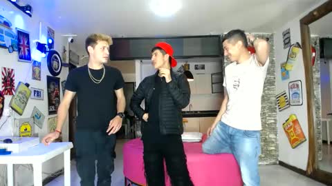 Snapshot of g4mens chatting on 09/30/25, 02:44 G4MENS online show from 09/30/25, 02:44