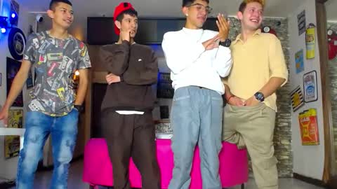 Snapshot of g4mens chatting on 10/03/25, 02:47 G4MENS online show from 10/03/25, 02:47