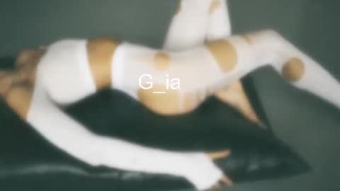Snapshot of g_ia chatting on 02/14/25, 06:08 G online show from 02/14/25, 06:08