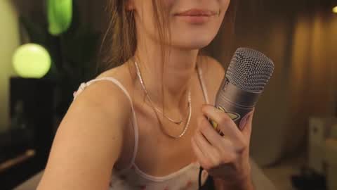 Snapshot of g_ia chatting on 02/25/25, 09:02 G online show from 02/25/25, 09:02