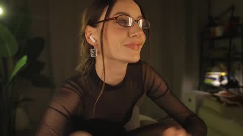 Snapshot of g_ia chatting on 03/05/25, 06:23 G online show from 03/05/25, 06:23