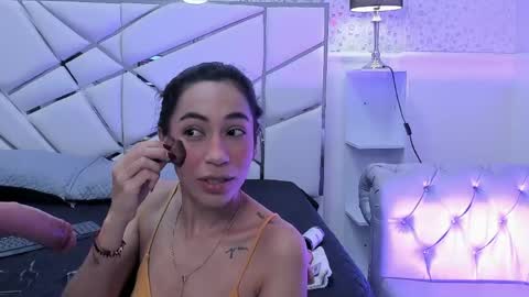Snapshot of gabbieskinny chatting on 04/23/26, 10:14 gabbieskinny online show from 04/23/26, 10:14