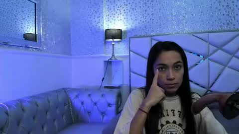 Snapshot of gabbieskinny chatting on 05/07/26, 12:10 gabbieskinny online show from 05/07/26, 12:10