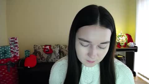 Snapshot of gabby_di chatting on 12/18/25, 09:37 Jaklin online show from 12/18/25, 09:37