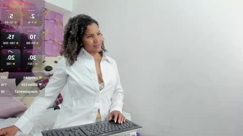 Snapshot of gabby_foox chatting on 05/16/26, 12:51 Gaby Fox online show from 05/16/26, 12:51