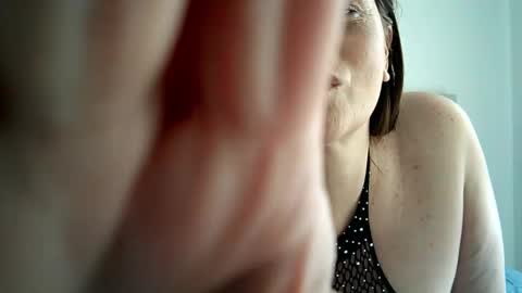 gabby online show from 09/18/25, 06:32