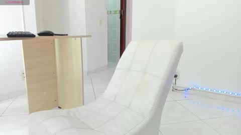 Gabby Grey online show from 12/20/25, 07:21