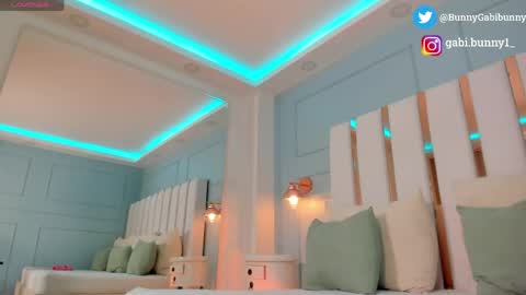 Gabi  online show from 04/15/26, 06:04