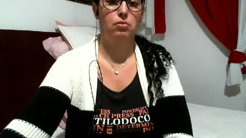 Snapshot of gabibrasil chatting on 07/18/26, 10:35 gaby layla online show from 07/18/26, 10:35