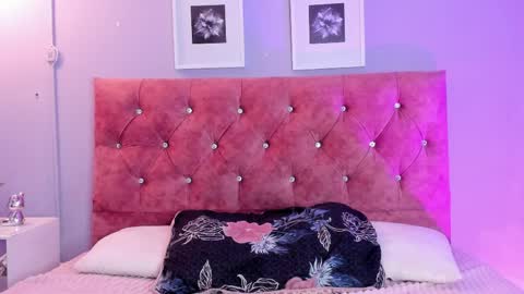 GABRIELA  online show from 04/06/26, 04:46