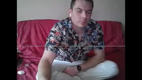 Snapshot of gabin371987 chatting on 01/06/25, 08:46 Gabin online show from 01/06/25, 08:46