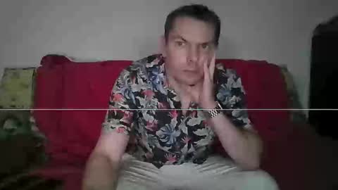 Snapshot of gabin371987 chatting on 01/06/25, 04:23 Gabin online show from 01/06/25, 04:23