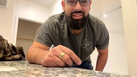 gabrg3496 online show from 11/28/25, 05:15