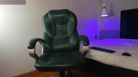 gabriel_beckett online show from 12/17/24, 11:39