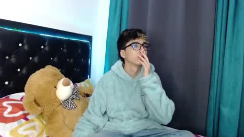 gabriel_x18 online show from 02/16/26, 04:41