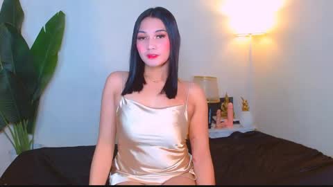 Snapshot of gabriela_deluxe chatting on 04/19/26, 03:50 gabriela_deluxe online show from 04/19/26, 03:50