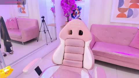 Snapshot of gabriela_meow chatting on 04/18/26, 04:38 Gabby online show from 04/18/26, 04:38