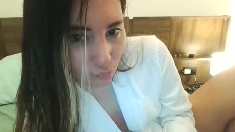 Snapshot of gabriela_miller_2 chatting on 05/06/26, 06:24 Gabriela Miller online show from 05/06/26, 06:24