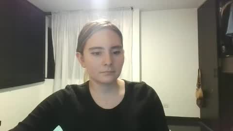 Snapshot of gabriela_miller_2 chatting on 06/16/26, 01:08 Gabriela Miller online show from 06/16/26, 01:08