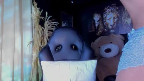 Snapshot of gabriela_montess chatting on 02/17/25, 06:09 Gabriela Montes online show from 02/17/25, 06:09