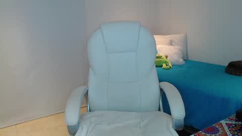 .  online show from 02/06/25, 04:21